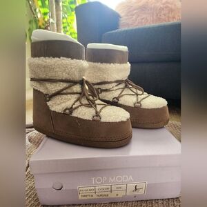 Top Moda Women's Taupe Winter Boots